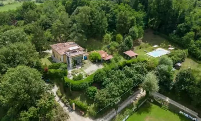 Homepal-Montevarchi-Villa-in-vendita-in-via-del-Moschino-a-MontevarchiTerrazzo