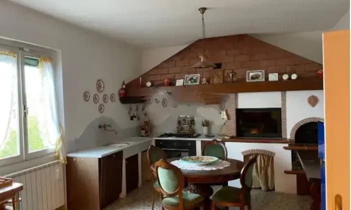 Homepal-Pelago-Vendesi-villa-in-via-di-Ristonchi-a-PelagoCUCINA