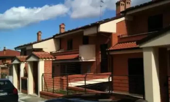Homepal-Monte-Vidon-Corrado-Vendo-appartamento-zona-residenziale-tranquillaALTRO