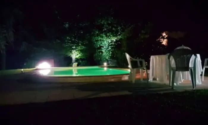 Rexer-Somma-Lombardo-Vendesi-villa-con-piscina-ALTRO