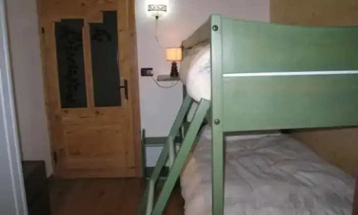 Rexer-Forni-di-Sopra-Bicamere-recentemente-ristrutturato-CAMERA-DA-LETTO