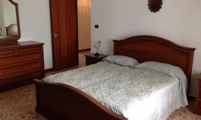 Rexer-Ostuni-Appartamento-arredato-CAMERA-DA-LETTO