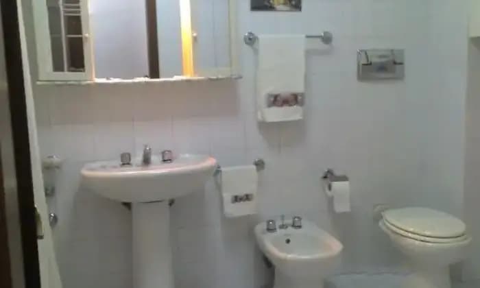 Rexer-Messina-Appartamentoterrazz-solo-studentisse-BAGNO