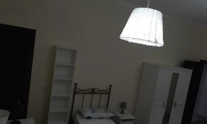 Rexer-Macerata-STANZA-DOPPIA-CENTRO-MACERATA-STUDENTESSE-CAMERA-DA-LETTO