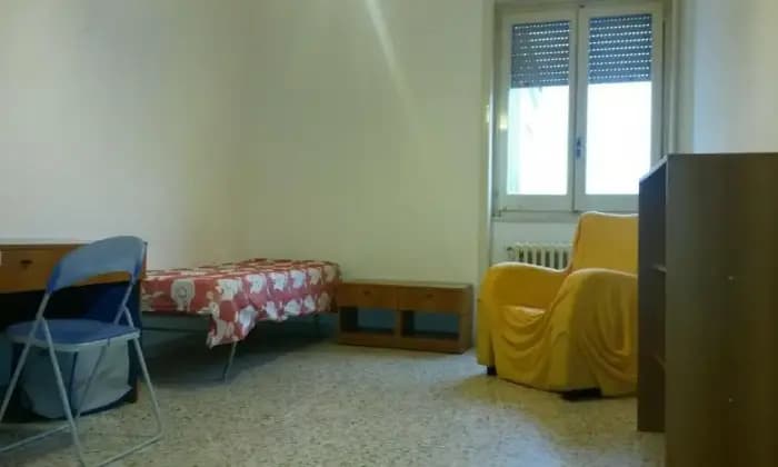 Rexer-Lecce-Ultime-stanze-singole-a-studentistudentesse-CAMERA-DA-LETTO