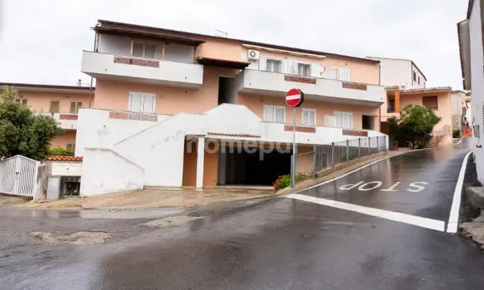 Rexer-Badesi-BILOCALE-CON-TERRAZZO-E-GRANDE-GARAGE-ALTRO