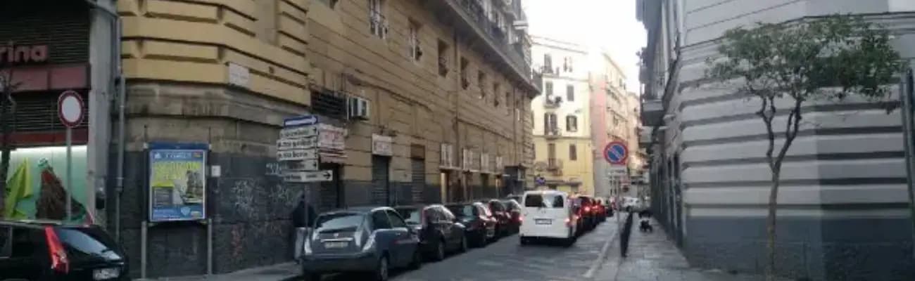 Rexer-Napoli-Locale-Commerciale-in-affitto-in-piazza-Nicola-Amore-ALTRO