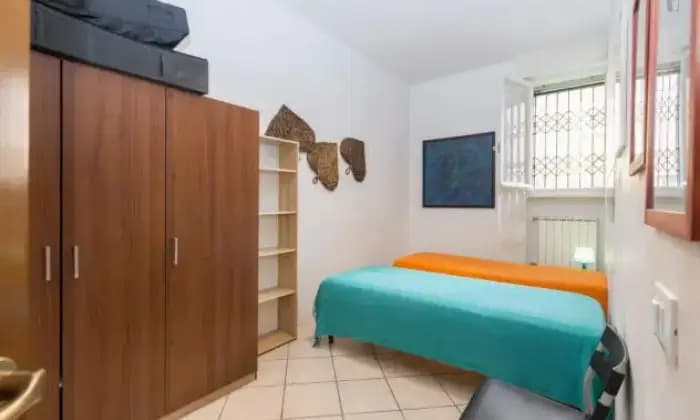 Rexer-Roma-Appartamento-camere-da-letto-metropolitana-Colli-Albani-CAMERA-DA-LETTO