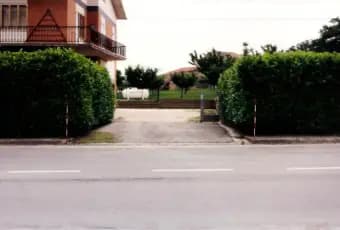 Rexer-Montappone-Immobile-con-giardino-e-ampio-spazio-verde-Terrazzo