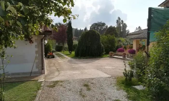 Rexer-Urbino-Rustico-Casale-in-Vendita-a-UrbinoALTRO