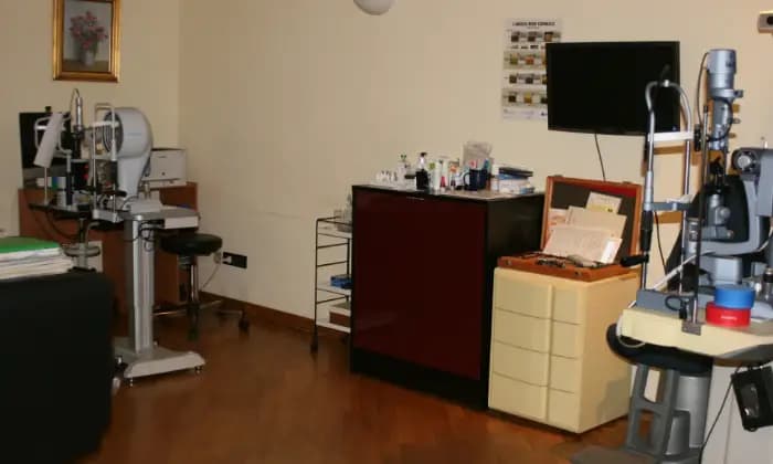 Rexer-Roma-Affitto-stanze-in-prestigioso-studio-medico-a-Prati-SALONE