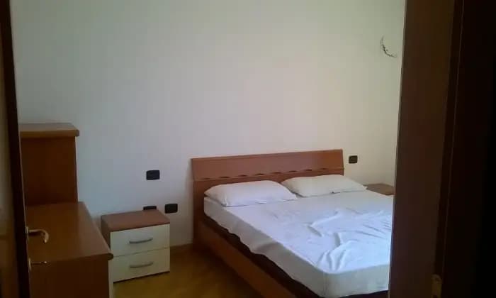 Rexer-Terni-Appartamento-bilocale-arredato-CAMERA-DA-LETTO