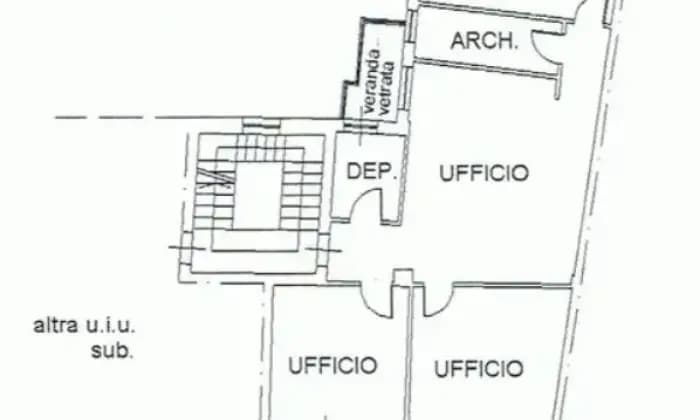 Rexer-Brindisi-Ufficio-completamente-arredato-entri-e-lavori-ALTRO