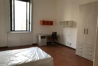 Rexer-Milano-Stanza-in-appartamento-CAMERA-DA-LETTO