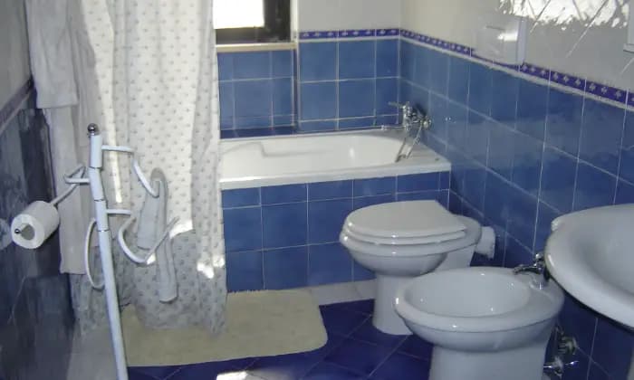 Rexer-Foggia-APPARTAMENTO-A-STUDENTI-BAGNO