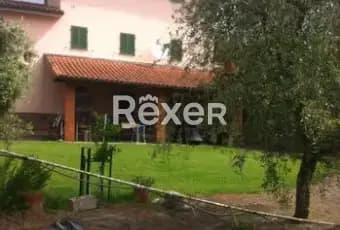 Rexer-Marliana-Villa-su-piani-con-terreno-ALTRO