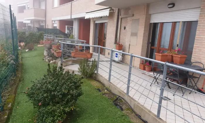 Rexer-Urbino-Appartamento-a-soli-km-da-urbino-TERRAZZO
