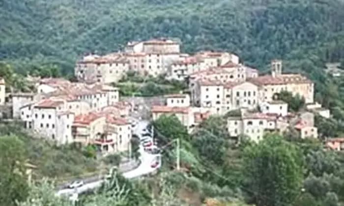 Rexer-Pescia-CASA-INDIPENDENTE-IN-BORGO-MEDIOEVALE-ALTRO