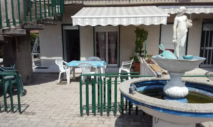 Rexer-Mascali-Appartamento-completamente-arredato-molto-elegante-immerso-nel-verde-a-pochi-km-dallaeroporto-di-Catania-e-da-taormina-SALONE