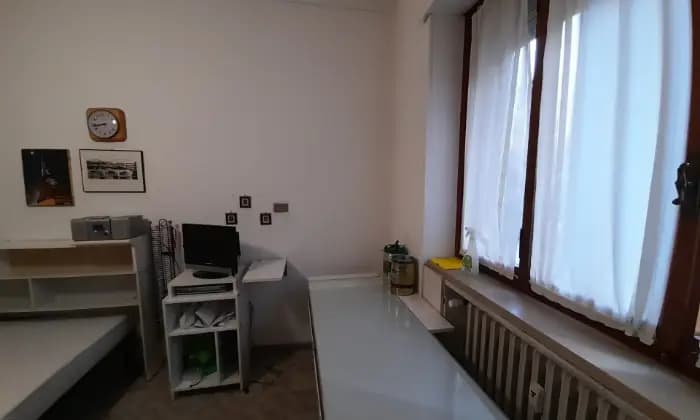 Rexer-Torino-AFFITTASI-STANZA-PRIVATA-IN-STABILE-SIGNORILE-ZONA-SANTA-RITA-TORINO-CAMERA-DA-LETTO