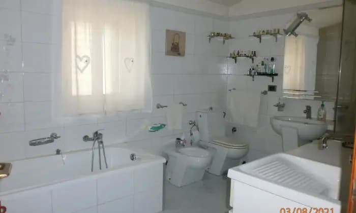 Rexer-Enna-Villa-in-zona-tranquilla-senza-traffico-BAGNO