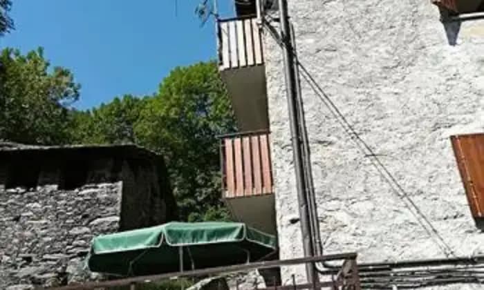 Rexer-Torre-di-Santa-Maria-Vendesi-casa-in-montagna-a-Torre-di-Santa-Maria-SO-ALTRO