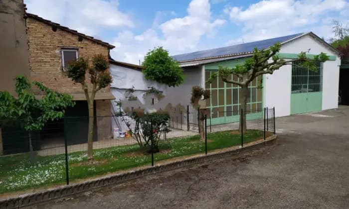 Rexer-Lugo-CASA-PRIVATA-RUSTICO-CASALE-CON-GIARDINO-CAPANNONE-CON-FOTOVOLTAICO-PANNELLI-SOLARI-ALTRO