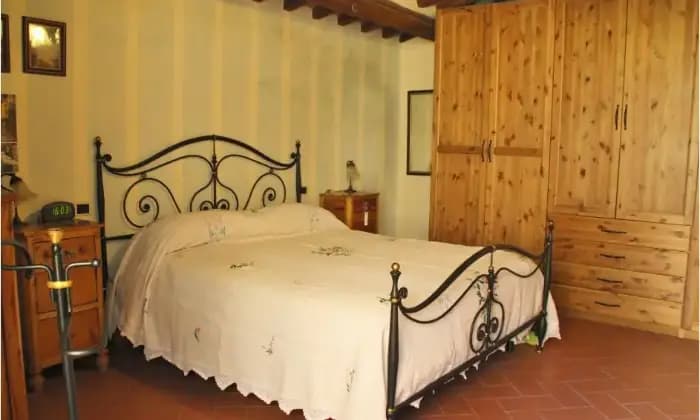 Rexer-Poggibonsi-Appartamento-in-villa-storica-CAMERA-DA-LETTO