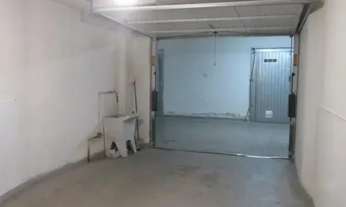 Rexer-Montevarchi-Garage-in-vendita-a-via-GPuccini-GARAGE