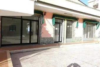 Rexer-Pizzo-Locale-per-negozio-in-via-Nazionale-a-Pizzo-negozio