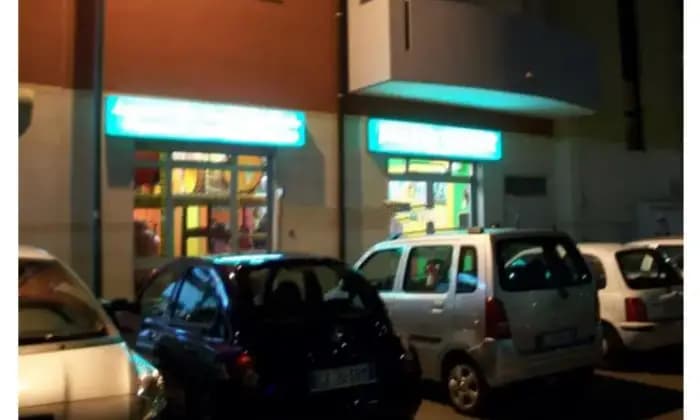 Rexer-Taranto-Locale-in-vendita-in-via-SciabelleAttualmente-Locato-ALTRO