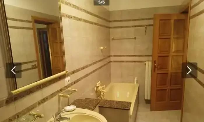 Rexer-Luras-Vendesi-Palazzo-in-Via-Udine-a-Luras-SS-BAGNO