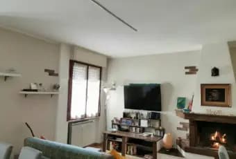 Rexer-Ameglia-Appartamento-in-vendita-in-via-Camisano-Ameglia-SALONE