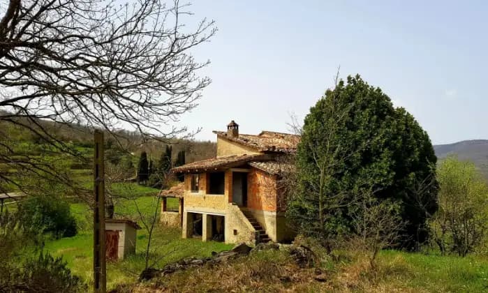 Rexer-Citt-di-Castello-Vendesi-Casa-rurale-con-terreno-in-Strada-Provinciale-di-Trestina-a-Citt-di-Castello-PG-ALTRO
