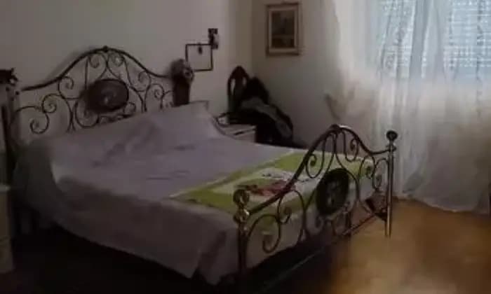 Rexer-Roccalbegna-Vendesi-Appartamento-a-Roccalbegna-CAMERA-DA-LETTO