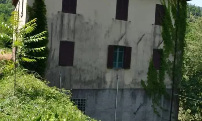 Rexer-Castelnuovo-di-Garfagnana-Vendesi-Rustico-Strada-Statale-della-Garfagnana-Castelnuovo-di-Garfagnana-Facciata
