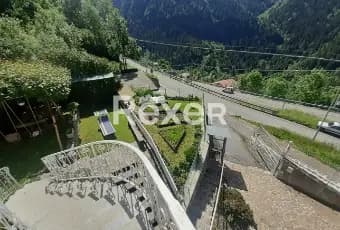 Rexer-Saviore-dellAdamello-Splendida-villa-panoramica-di-montagna-GIARDINO