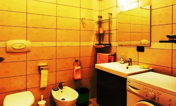 Rexer-Milano-Very-beautiful-apartment-in-historic-center-of-Milan-BAGNO