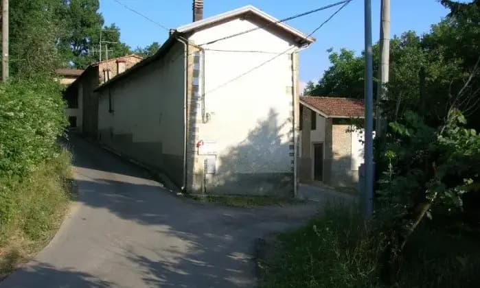 Rexer-Castelnovo-n-Monti-Casa-di-campagna-in-vendita-in-via-Fola-Castelnovo-Ne-Monti-ALTRO