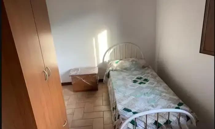 Rexer-Pesaro-Vendesi-casa-in-campagna-CAMERA-DA-LETTO