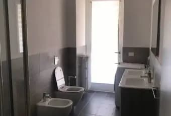 Rexer-Bergamo-Appartamento-via-Giosu-Carducci-Canovine-Bergamo-BAGNO