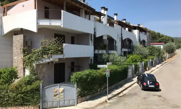 Rexer-Montegiordano-Vendesi-appartamenti-a-Montegiordano-Marina-CS-Secondo-piano-Ingresso