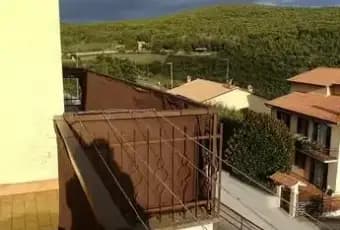 Rexer-Baschi-Vendesi-Appartamento-Civitella-del-Lago-Balcone