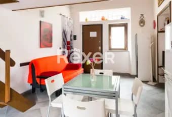 Rexer-Gradoli-Grazioso-appartamento-dotato-di-ogni-comfort-nel-Borgo-di-Gradoli-SALONE