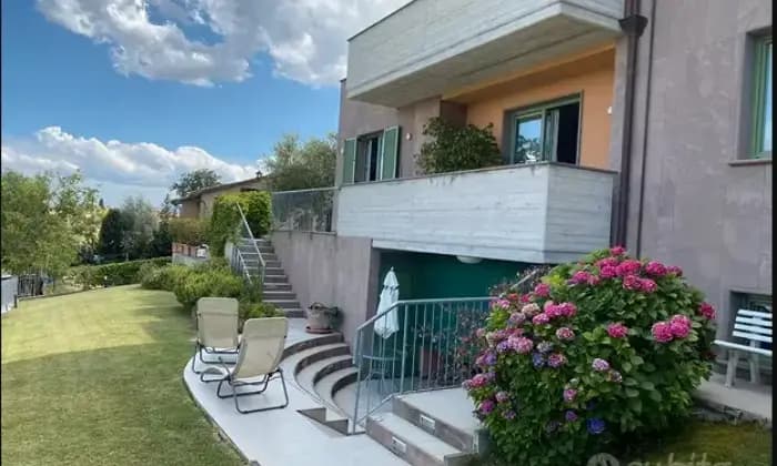 Rexer-Anghiari-Villa-in-vendita-in-via-del-Carmine-ad-Anghiari-Giardino