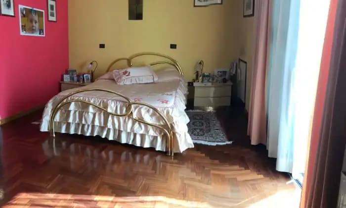 Rexer-Tagliacozzo-Vendesi-Ville-con-entrata-unica-CAMERA-DA-LETTO