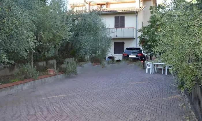 Rexer-Monte-San-Savino-Appartamento-via-del-Casalino-Centro-Monte-San-Savino-Terrazzo