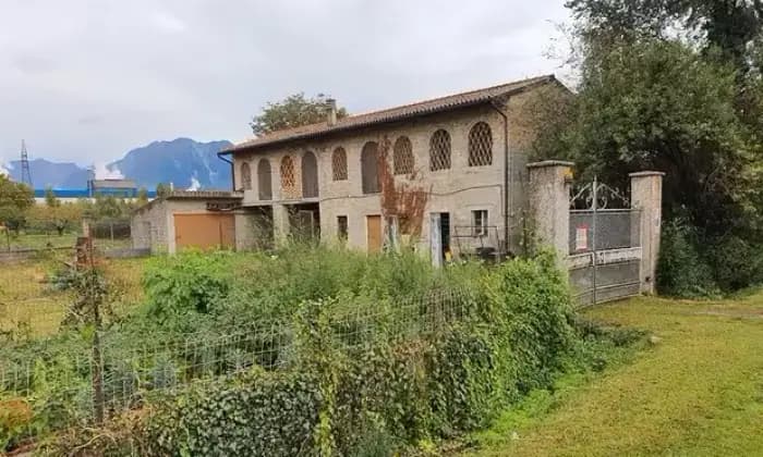 Rexer-Osoppo-Vendesi-casa-indipendente-in-linea-con-scoperto-Terrazzo