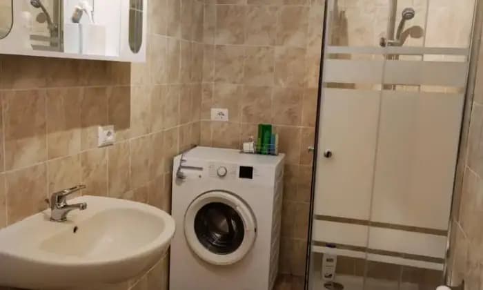 Rexer-Acerenza-Vendesi-appartamento-in-via-Luigi-Lavista-a-Acerenza-Bagno