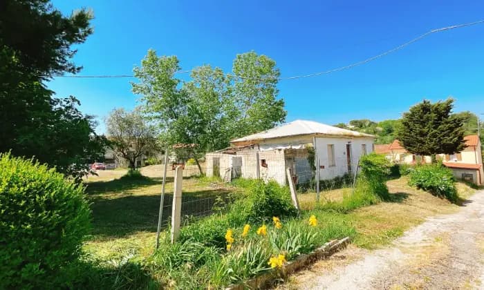 Rexer-Senigallia-Casa-Indipendente-con-Terreno-Edificabile-Senigallia-Giardino